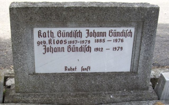 Guendisch Johann 1885-1976 Kloos Kath 1887-1979 Grabstein